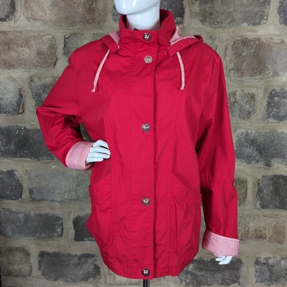 Mackintosh red hooded lined button up rain coat woman's size large‎